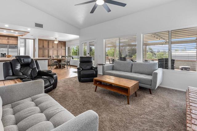 Detail Gallery Image 12 of 45 For 2647 Collado Corte, Alpine,  CA 91901 - 4 Beds | 2/1 Baths