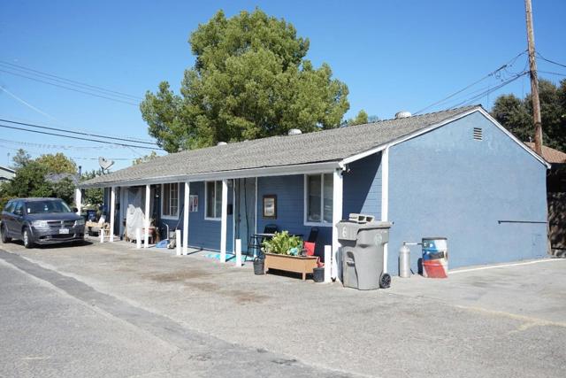 1204 South Avenue, Sacramento CA: https://media.crmls.org/mediaz/c71437ac-b097-445b-bef3-3f8c03e5a836.jpg