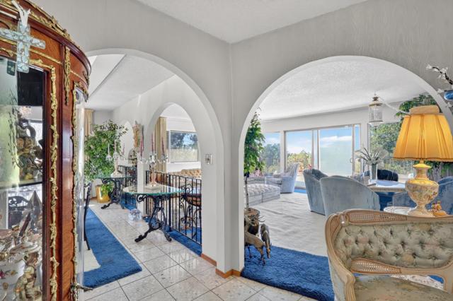 3992 Altadena Lane, San Jose CA: https://media.crmls.org/mediaz/c7148cc4-3c37-4e42-8a09-945c1c3598d4.jpg