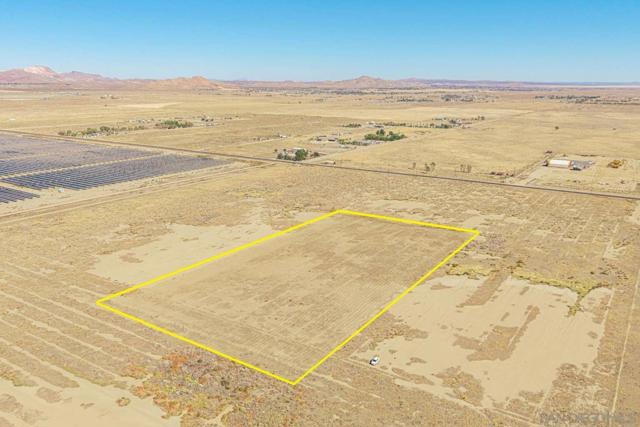 0 TBD, Rosamond CA: https://media.crmls.org/mediaz/c714e6ca-6e55-422c-b3dd-31c3c4287be7.jpg