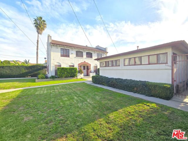 1822 Miramar Street, Los Angeles CA: https://media.crmls.org/mediaz/c7172b68-45fe-478b-b63c-2a64d09e1729.jpg