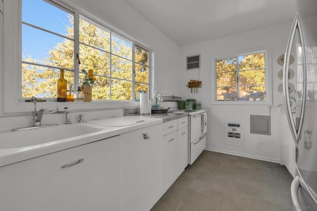 3306 Oak Grove, Julian CA: https://media.crmls.org/mediaz/c717cf2c-eecd-421b-8af9-5b8c67e96754.jpg