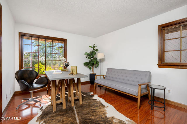 2457 Angelo Drive, Los Angeles CA: https://media.crmls.org/mediaz/c719316c-9af8-47f9-a4bc-0f7ecbf926ea.jpg