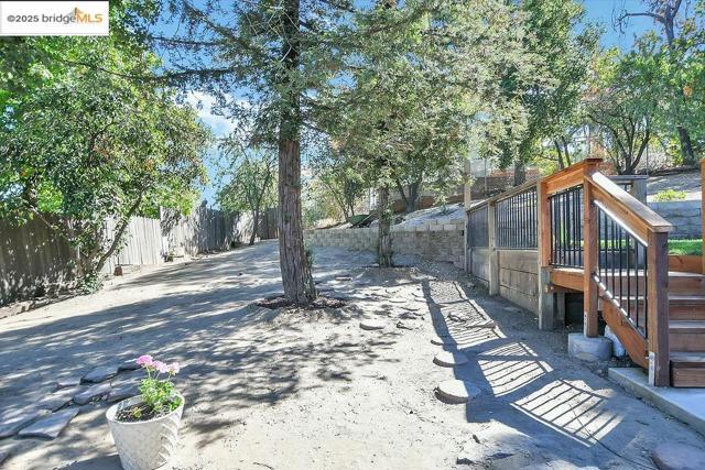 224 Hillside Road, Antioch CA: https://media.crmls.org/mediaz/c7196036-34b6-4fc4-a50f-c202f8efe10d.jpg
