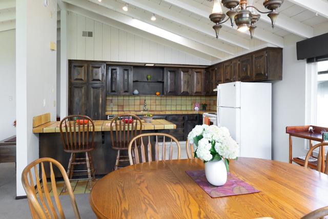 229 Alamo Avenue, Santa Cruz CA: https://media.crmls.org/mediaz/c7198c4c-b699-4220-93d7-6b436c269f11.jpg