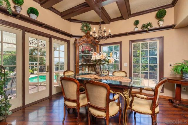 11339 Rolling Hills Dr, El Cajon CA: https://media.crmls.org/mediaz/c719a39f-85f2-4774-ab58-5caa779c5af9.jpg