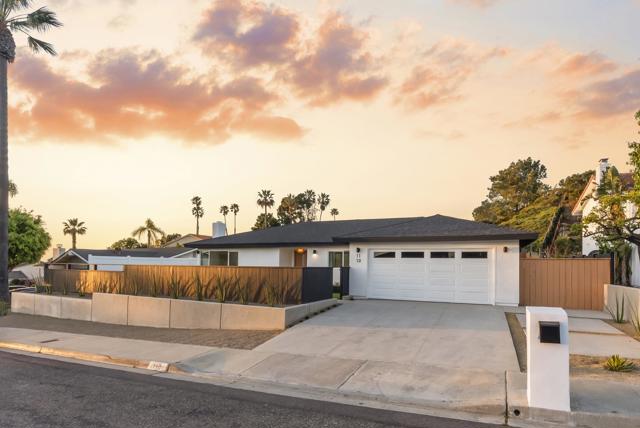 1110 Sea Village Dr, Cardiff by the Sea CA: https://media.crmls.org/mediaz/c71a0051-a275-4777-8c00-0495959569a0.jpg