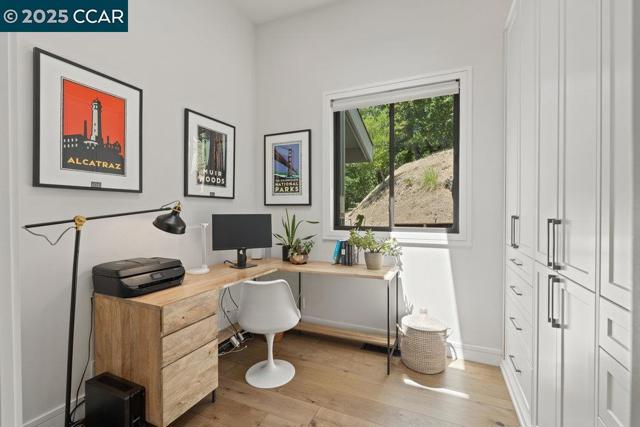 46 E Altarinda, Orinda CA: https://media.crmls.org/mediaz/c71a0616-7c69-4a8b-bd8f-10e1f464dc1f.jpg
