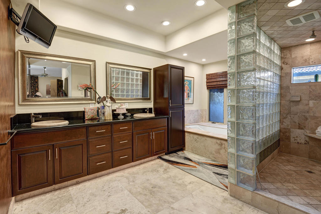 MLS #219139583DA image #17