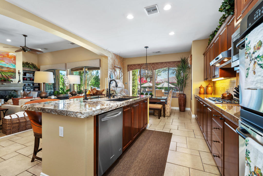 MLS #219138197DA image #13