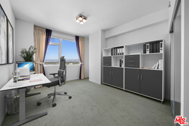 3785 Wilshire Boulevard, Los Angeles CA: https://media.crmls.org/mediaz/c71a7b8f-2726-472a-9d72-8ff9944d1161.jpg