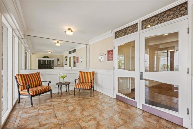 1552 Camino Del Mar, Del Mar CA: https://media.crmls.org/mediaz/c71beb39-c145-4f25-b8be-729b3e4343ac.jpg