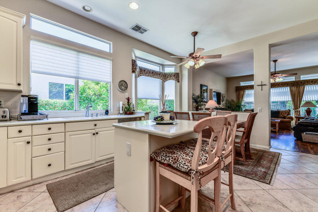 MLS #219133516DA image #10