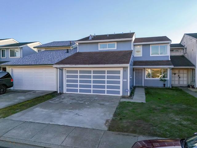 55 Saint James Court, Daly City CA: https://media.crmls.org/mediaz/c71f0c28-0a59-417b-a9e3-59043fadf2e6.jpg