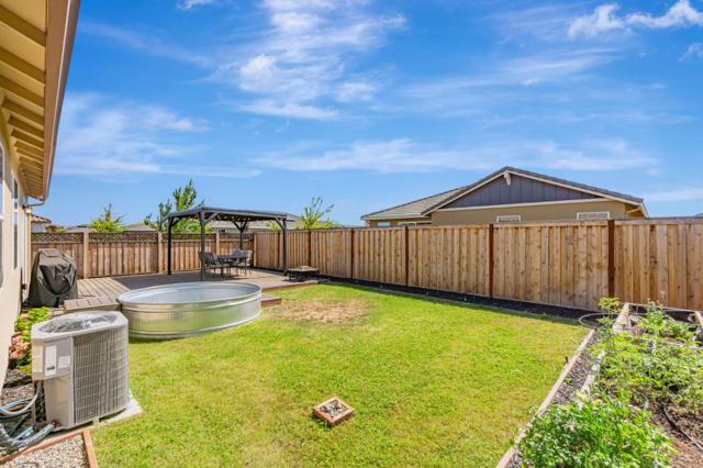 414 Ledro Way, Oakley CA: https://media.crmls.org/mediaz/c71fc41f-4b97-4c7e-8fb5-498b5ff470f7.jpg