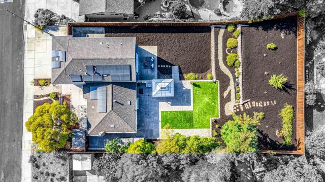 702 Sylvaner Dr, Pleasanton CA: https://media.crmls.org/mediaz/c722d7c3-acd3-4a1d-afdb-76aafd034724.jpg