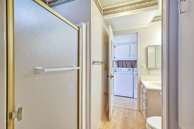 1175 La Moree Rd, San Marcos CA: https://media.crmls.org/mediaz/c72329be-0bc3-40e1-aee6-24b17655fd30.jpg