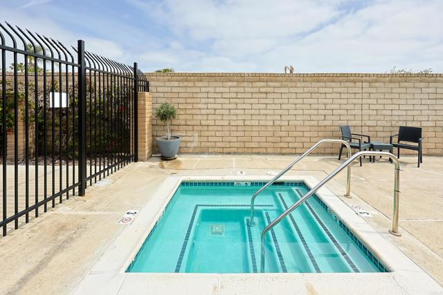 Detail Gallery Image 34 of 36 For 1415 1st St, Coronado,  CA 92118 - 2 Beds | 3 Baths