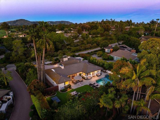 6150 La Fremontia, Rancho Santa Fe CA: https://media.crmls.org/mediaz/c7240e82-14c8-4103-9172-55a75a7c4d19.jpg