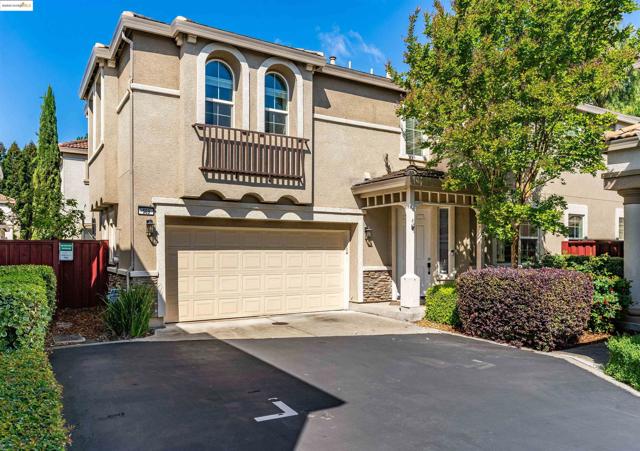 569 Primitivo Ct, Fairfield CA: https://media.crmls.org/mediaz/c724457e-38aa-462d-9c72-c62347d73605.jpg