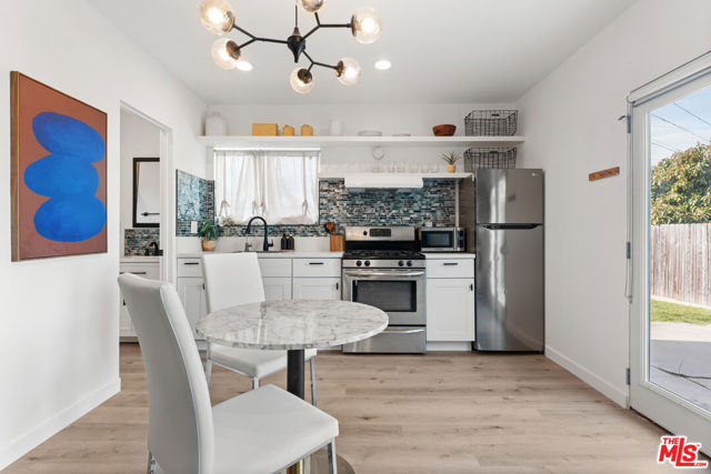 5918 S La Cienega Boulevard, Los Angeles CA: https://media.crmls.org/mediaz/c724f5a8-1704-4597-abaa-7723fc421cf7.jpg