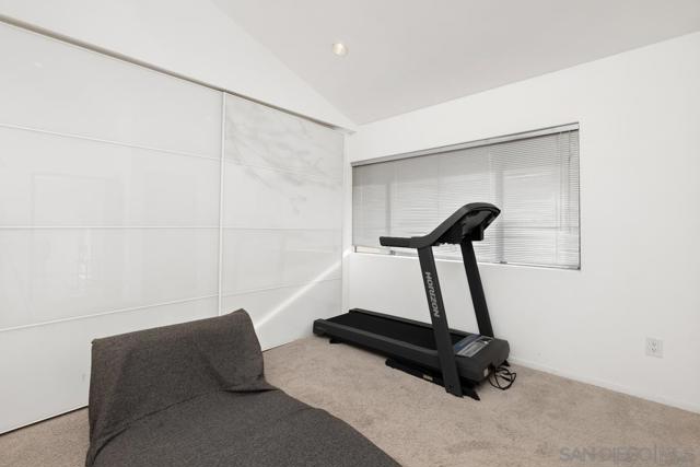 6423 Caminito Aronimink, La Jolla CA: https://media.crmls.org/mediaz/c7254885-dbe1-4d1c-b01d-b6f2ff75914a.jpg