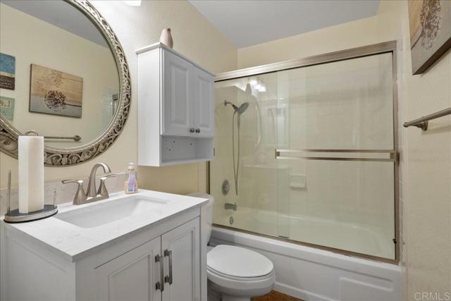 Detail Gallery Image 17 of 23 For 1943 Belmore Ct, El Cajon,  CA 92020 - 5 Beds | 2/1 Baths