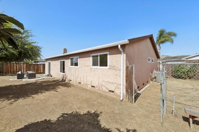 2995 Pettigrew Court, San Jose CA: https://media.crmls.org/mediaz/c725dc22-19d6-42e3-9ea4-6fe665eb43a2.jpg