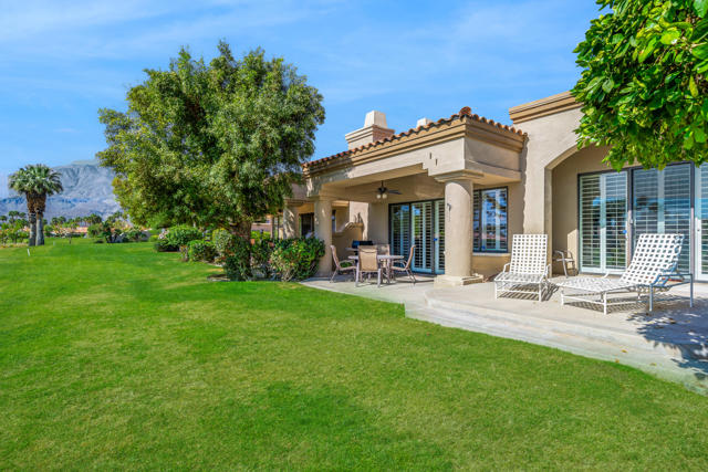 79835 Pecan, La Quinta CA: https://media.crmls.org/mediaz/c725edef-bda8-46de-838b-d8dc39b9202c.jpg