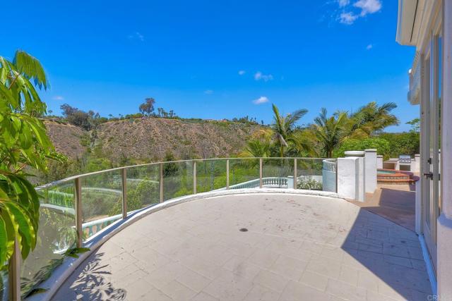 Detail Gallery Image 35 of 55 For 6039 Calle Camposeco, Rancho Santa Fe,  CA 92067 - 5 Beds | 5/1 Baths