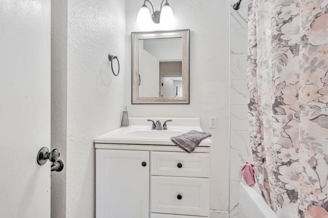 2105 Geneva Drive, Modesto CA: https://media.crmls.org/mediaz/c726f430-0028-42c9-842a-273cb779f300.jpg