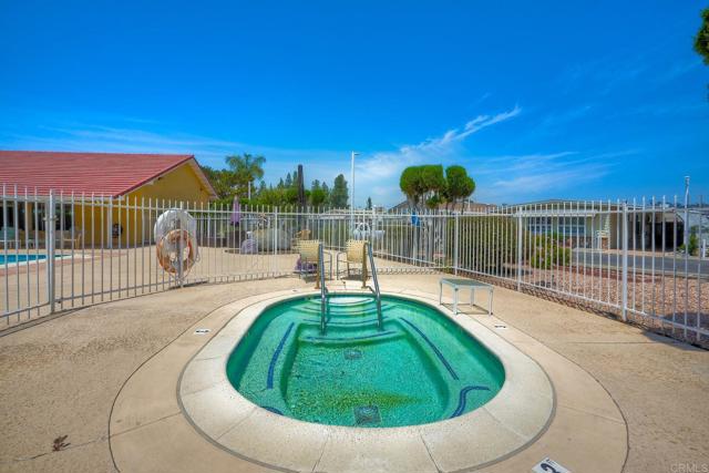 Detail Gallery Image 27 of 39 For 2280 E Valley Pkwy #79,  Escondido,  CA 92027 - 2 Beds | 2 Baths