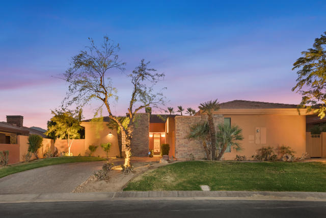 79900 De Sol A Sol, La Quinta CA: https://media.crmls.org/mediaz/c7278cea-25ca-48c4-9619-a2cadfb6c10e.jpg