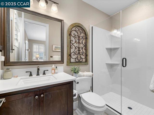 1927 Vintage Cir, Brentwood CA: https://media.crmls.org/mediaz/c7283c04-6b30-422b-8e42-cb983e1364be.jpg