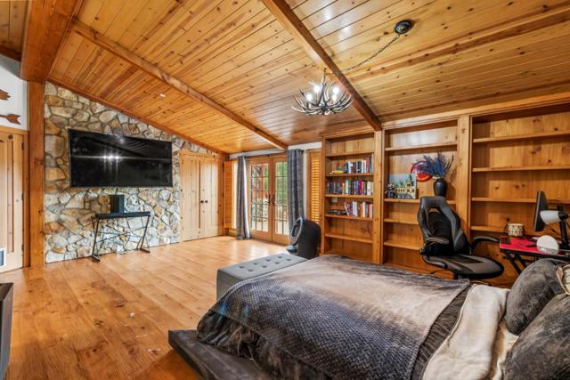 8697 Dyer Road, Salinas CA: https://media.crmls.org/mediaz/c729c531-c620-4bbb-9896-405a8c00dab5.jpg