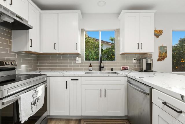 1446 SAN CARLOS PLACE, Escondido CA: https://media.crmls.org/mediaz/c72a04cc-a92c-47aa-bb87-f9190f4a621d.jpg