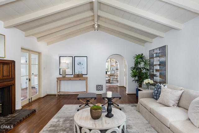 314 Arroyo Drive, South Pasadena CA: https://media.crmls.org/mediaz/c72a36d2-e8f6-4599-af66-6ab676911796.jpg