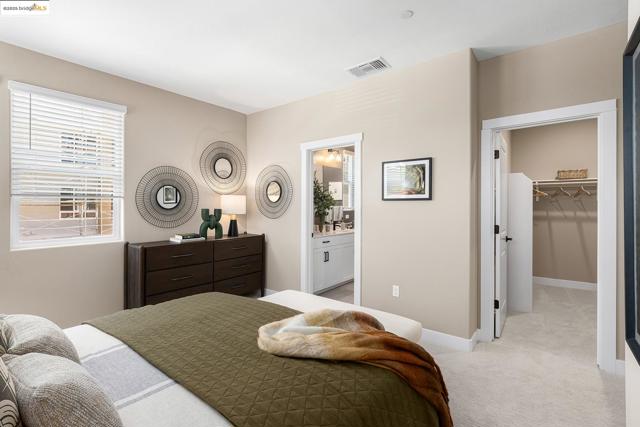 28946 Parkridge Lp, Hayward CA: https://media.crmls.org/mediaz/c72a8075-0494-47d0-9234-04fe311d1a2d.jpg