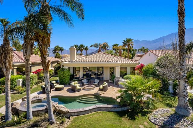 80080 Riviera, La Quinta CA: https://media.crmls.org/mediaz/c72b203d-531d-4484-8386-bb124b70149e.jpg