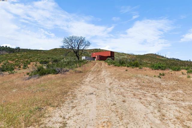 11821 Del Puerto Canyon Rd, Livermore CA: https://media.crmls.org/mediaz/c72b5d82-6346-4f14-9130-3147023cc4cd.jpg