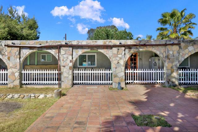 30100 Valley Center Rd., Valley Center CA: https://media.crmls.org/mediaz/c72bf54a-ec29-486e-ad56-d946e045a516.jpg