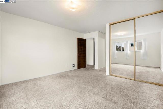 2133 Santa Clara Ave, Alameda CA: https://media.crmls.org/mediaz/c72c0886-138d-4c2b-8f20-c7fc0dc84dda.jpg