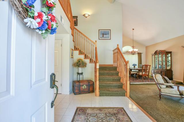 4528 Fallow Way, Antioch CA: https://media.crmls.org/mediaz/c72c4948-250a-478a-a2bd-62aa2891b4c0.jpg