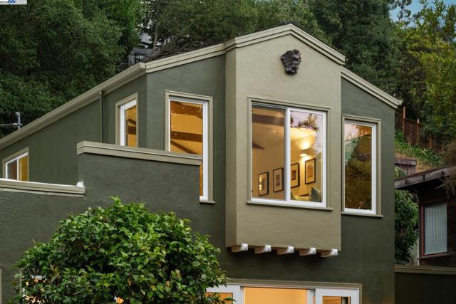 198 BRET HARTE ROAD, Berkeley CA: https://media.crmls.org/mediaz/c72db92f-2b08-4b5c-952d-ae4f2c3b5c05.jpg