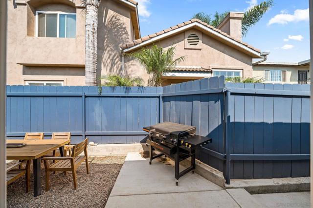 1133 11th Street, Imperial Beach CA: https://media.crmls.org/mediaz/c72e3cd1-a52a-4940-bcff-d0e0a58cf46b.jpg