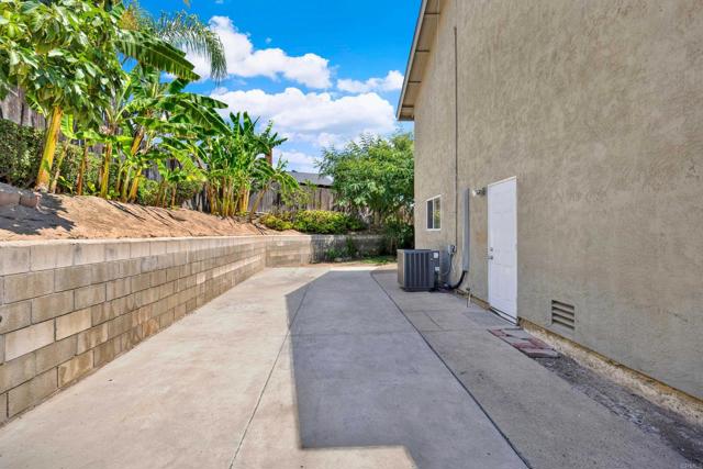 8329 Ildica Street, Spring Valley CA: https://media.crmls.org/mediaz/c72e85f4-d343-4d8d-af32-174282292b5d.jpg