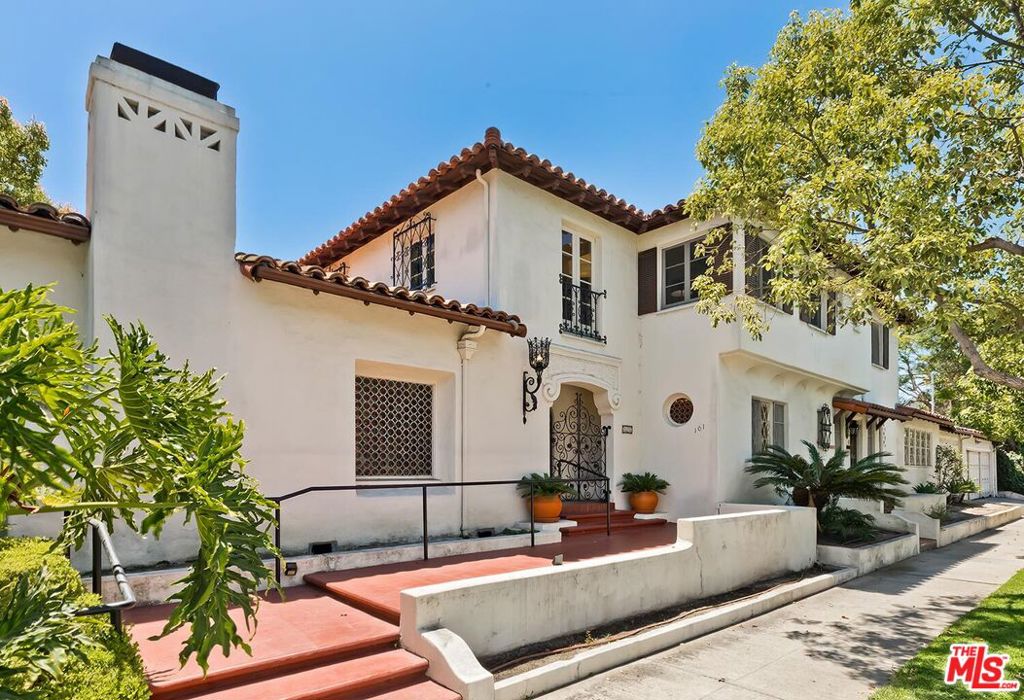 101 S Fuller Avenue