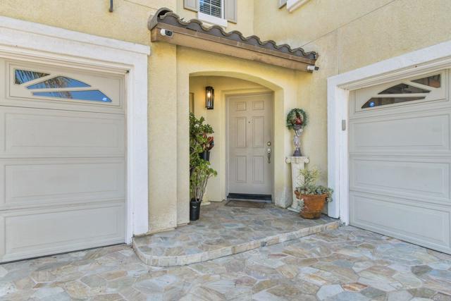 Detail Gallery Image 3 of 35 For 10496 Celestial Waters Dr, Spring Valley,  CA 91977 - 4 Beds | 3 Baths