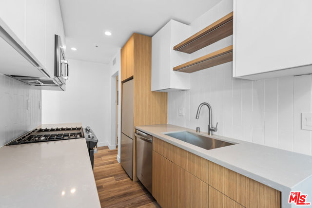 1563 Gordon Street, Los Angeles CA: https://media.crmls.org/mediaz/c72f1c9f-2271-4479-a216-2f282d29d6a7.jpg