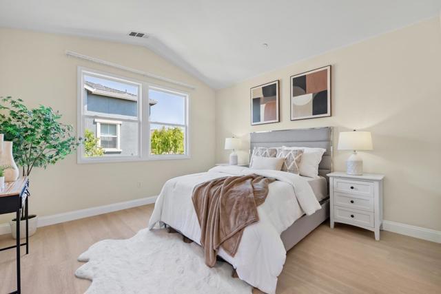 1180 Glin Terrace, Sunnyvale CA: https://media.crmls.org/mediaz/c72f9b64-8d20-4873-b723-47fc0974b880.jpg